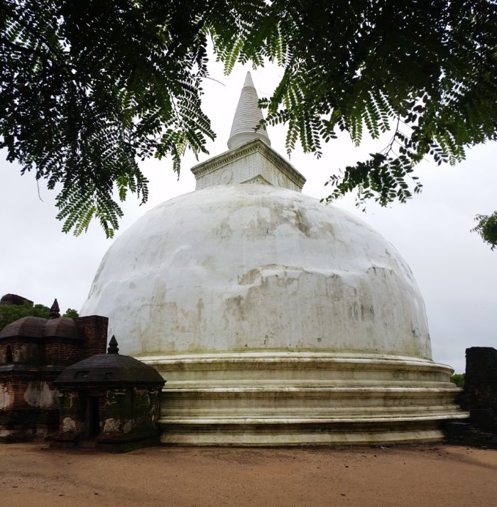 Polonnaruwa - Chrámy - stupa