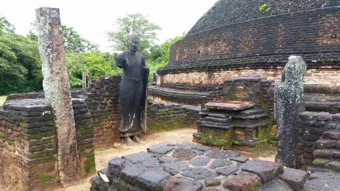 Polonnaruwa - Chrámy - socha