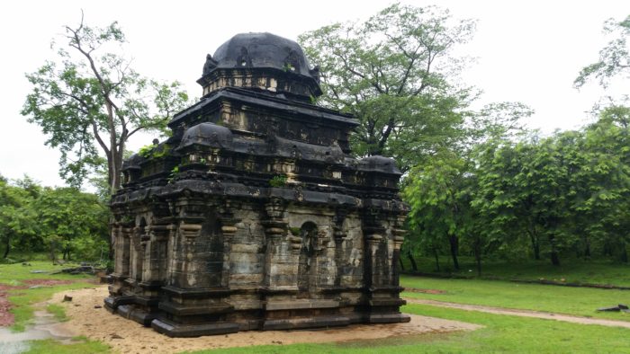 Polonnaruwa - Chrámy - chrám