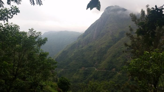 Ella - cesta na Little Adams peak