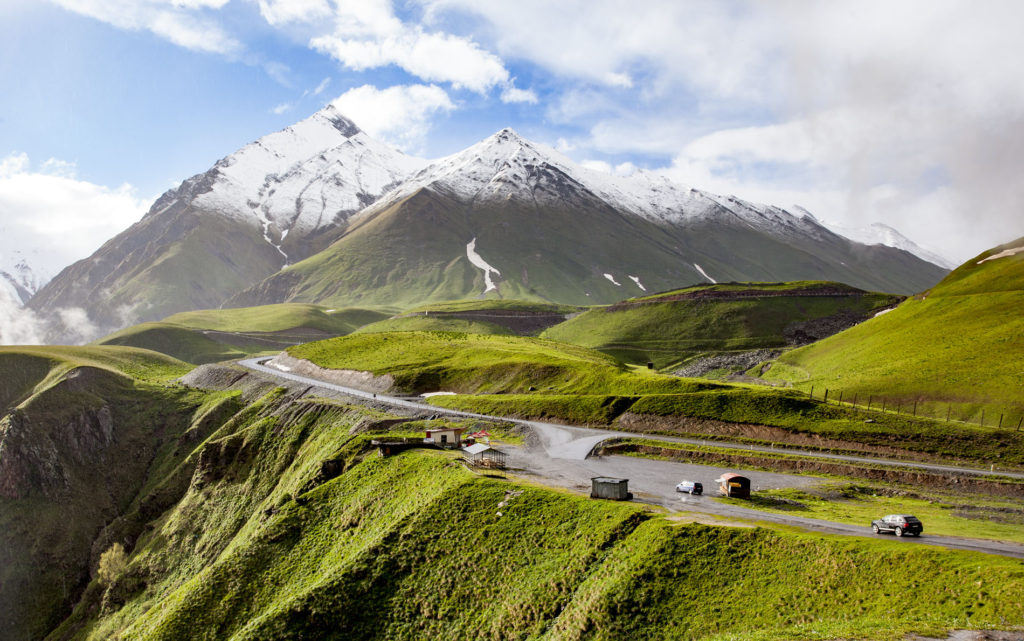 Cesta do Kazbegi - hory