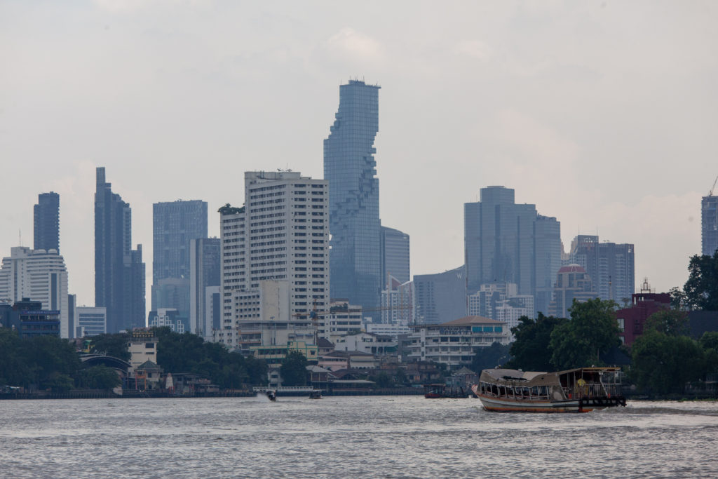 Bangkok - Výlet lodí - Mrakodrapy