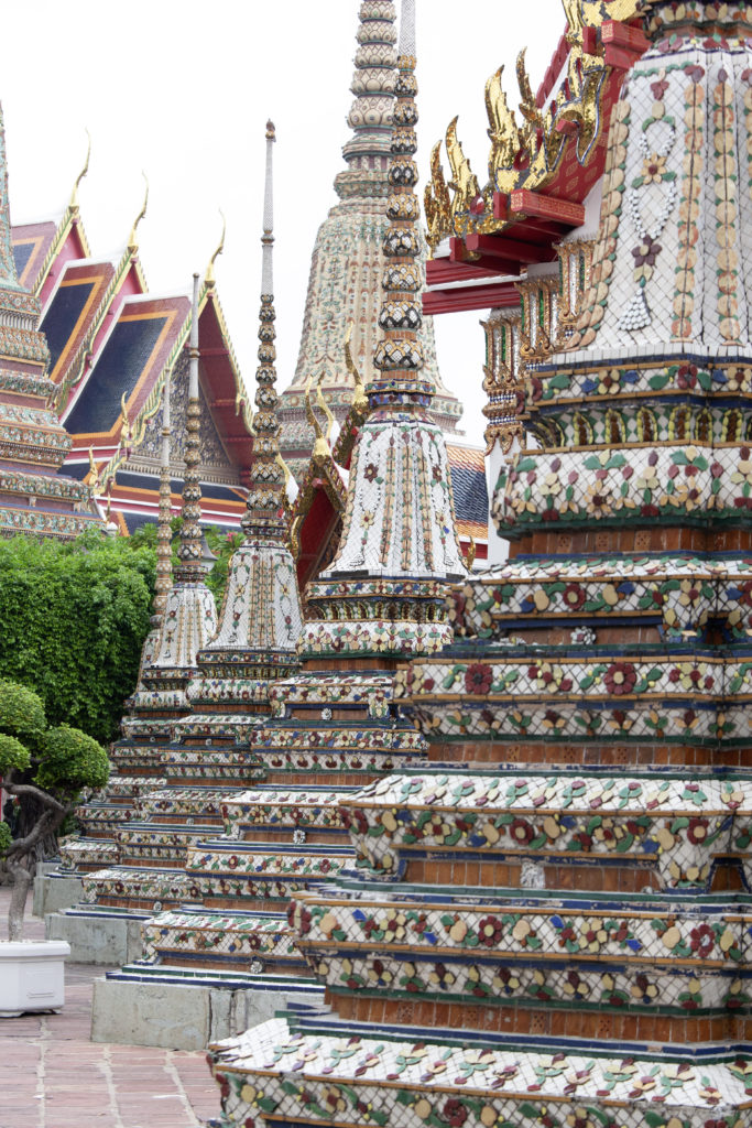 Bangkok chrám Wat Pho - stupy